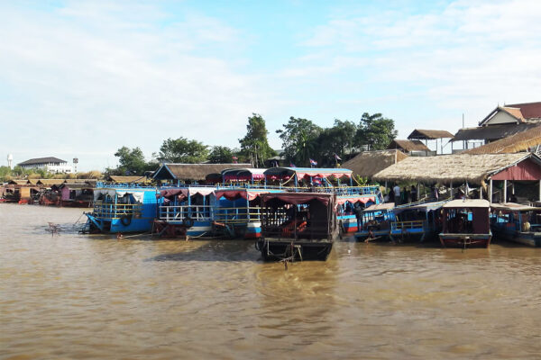 Tonle Sap Lake Cambodia01
