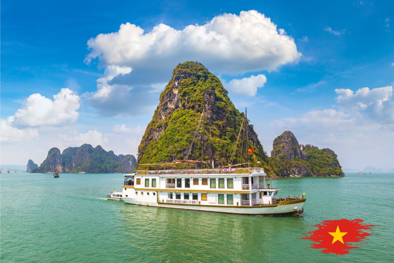 Cruise in Halong Bay Vietnam