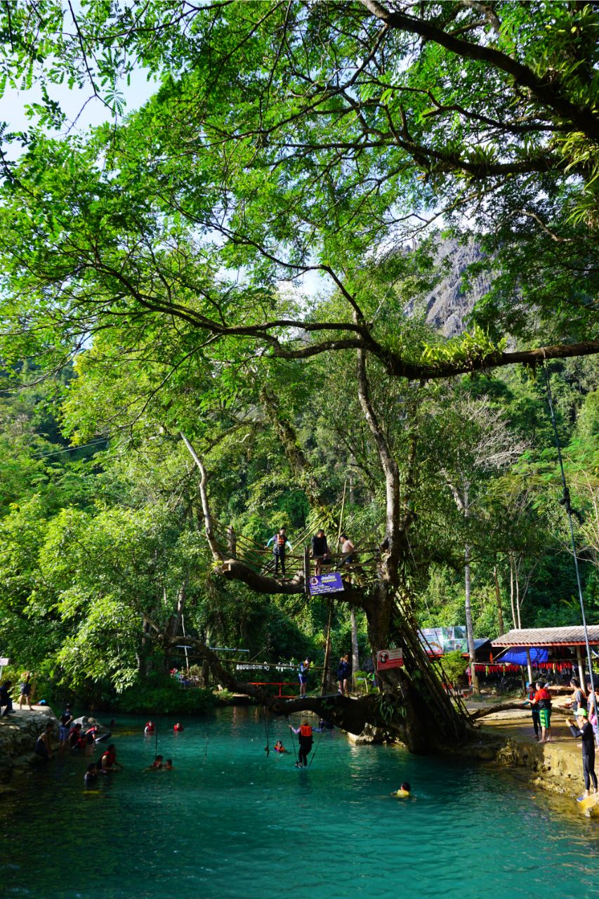 Blue Lagoon in Vang Vieng Laos