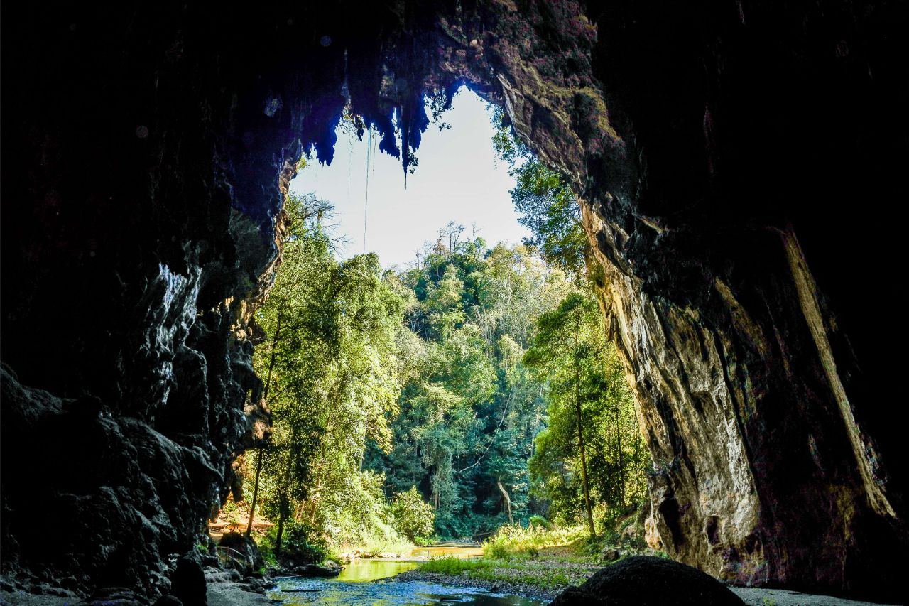 Tham Nam Water Cave Vang Vieng Laos