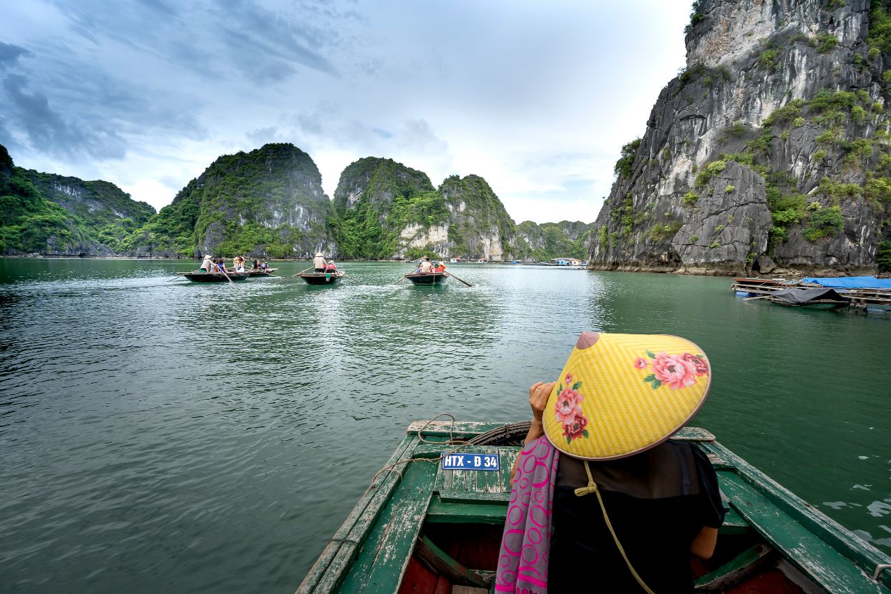 amazing halong bay journey