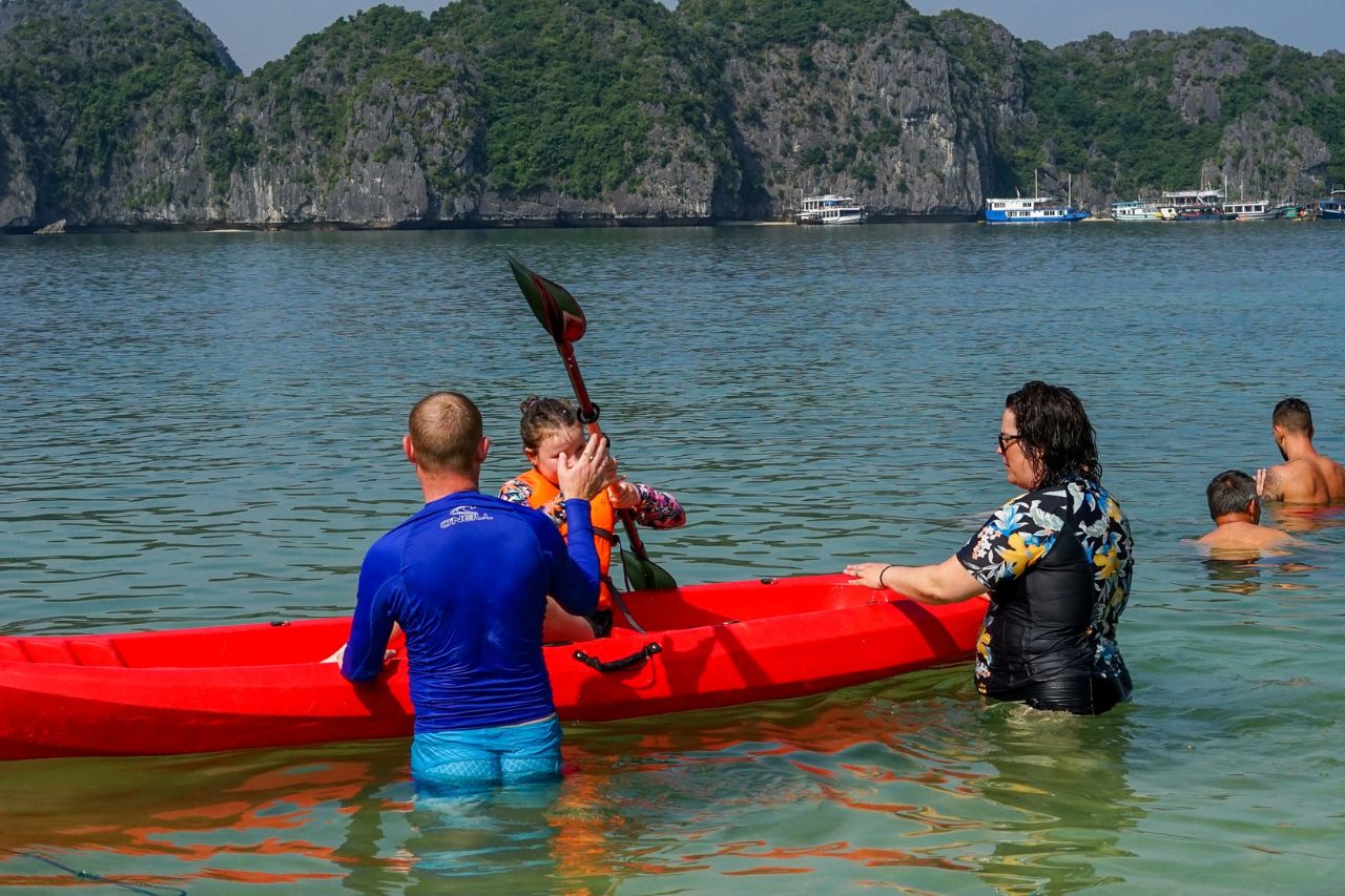 MON CHÉRI CRUISES HALONG (1)