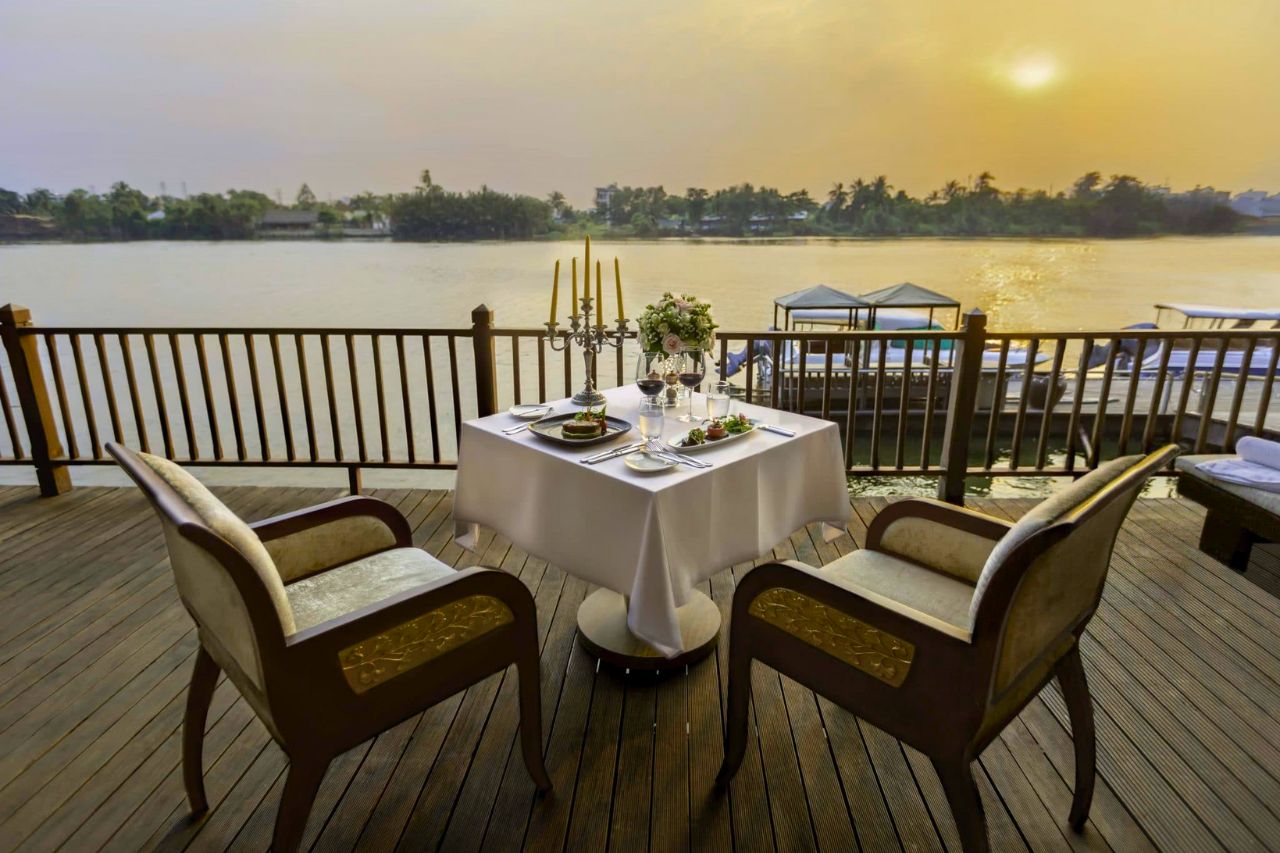 An Lam Retreats Saigon River